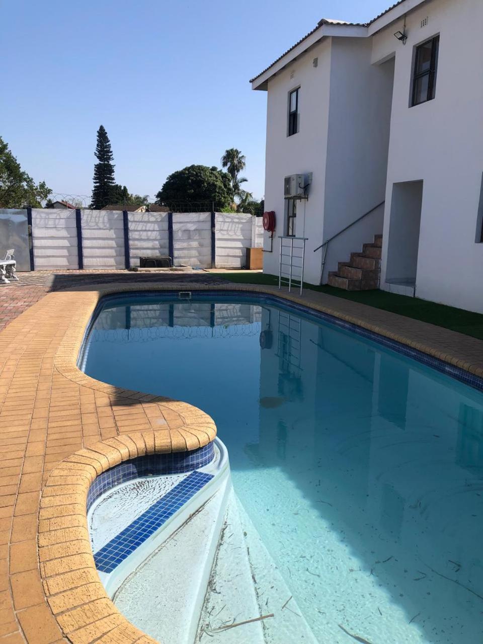 Jnc Lodge Richards Bay Exterior foto