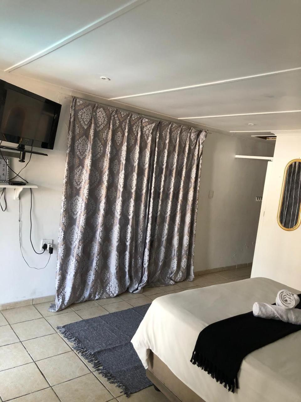 Jnc Lodge Richards Bay Exterior foto